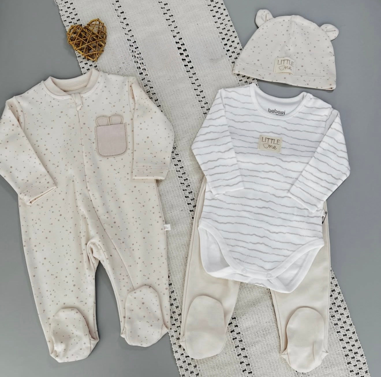 Little One Baby Set (4pcs)