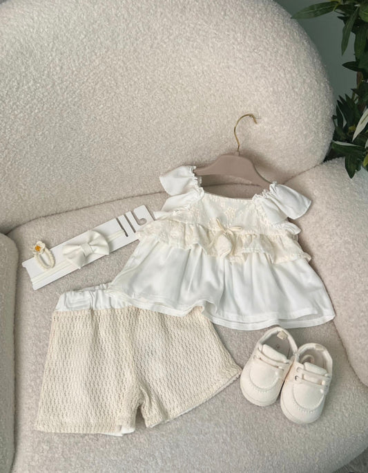 Ivory Eyelet Set