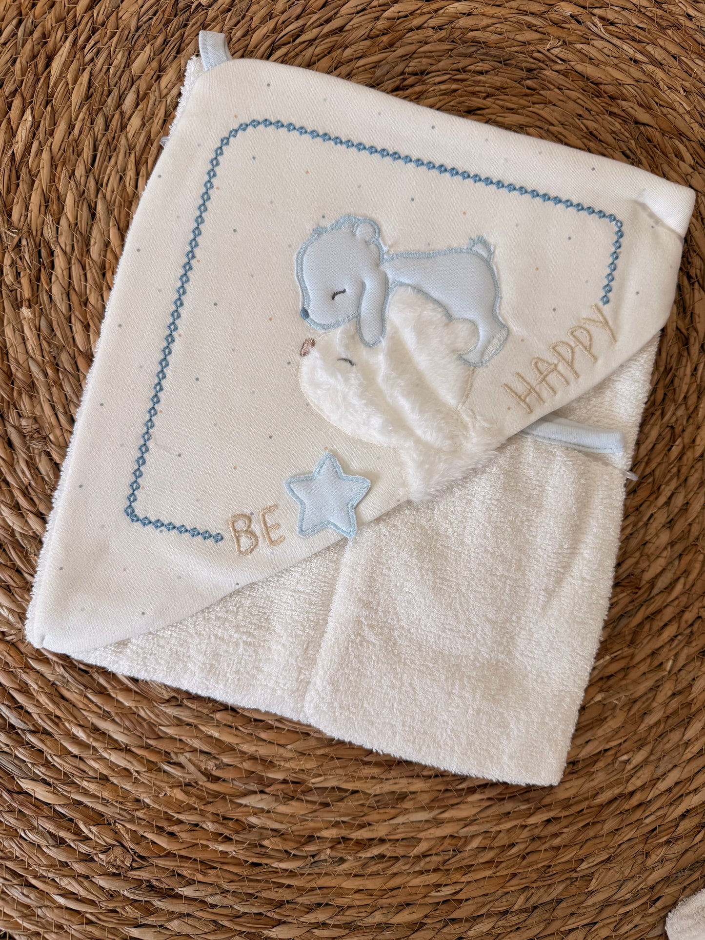 Basic Be Happy Towel