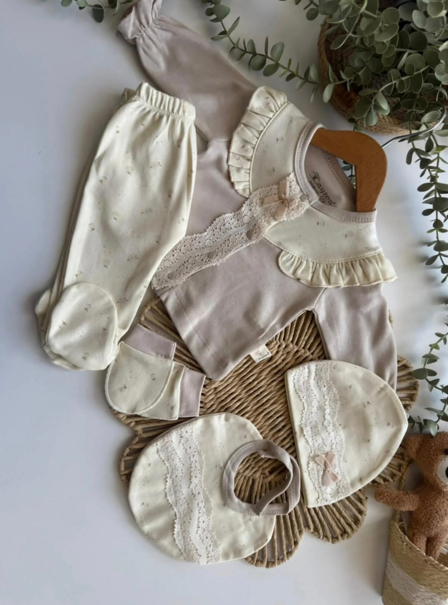Crispy Flowery Hospital Set (5pcs)