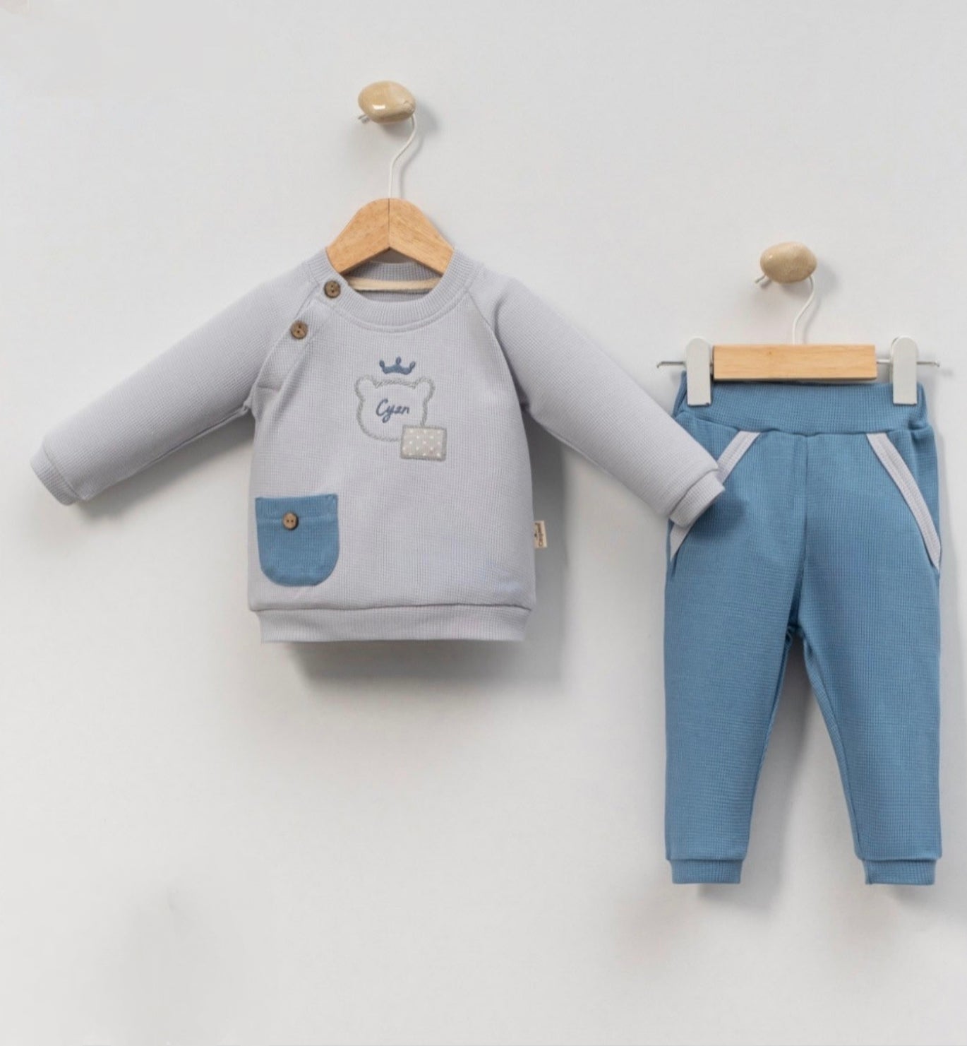 Cozy Crown Bear Set