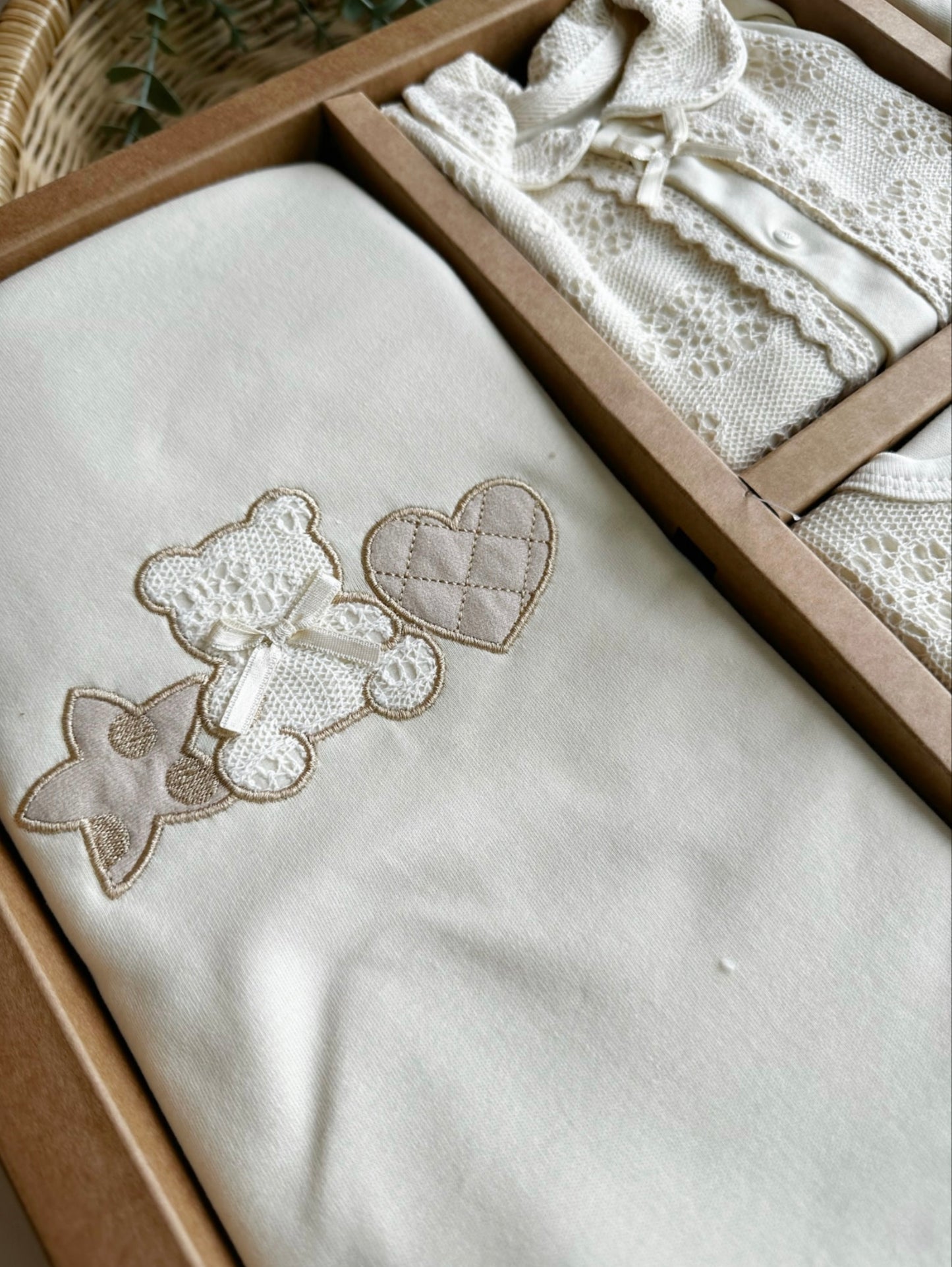 Pure Lace Hospital Set (10pcs)