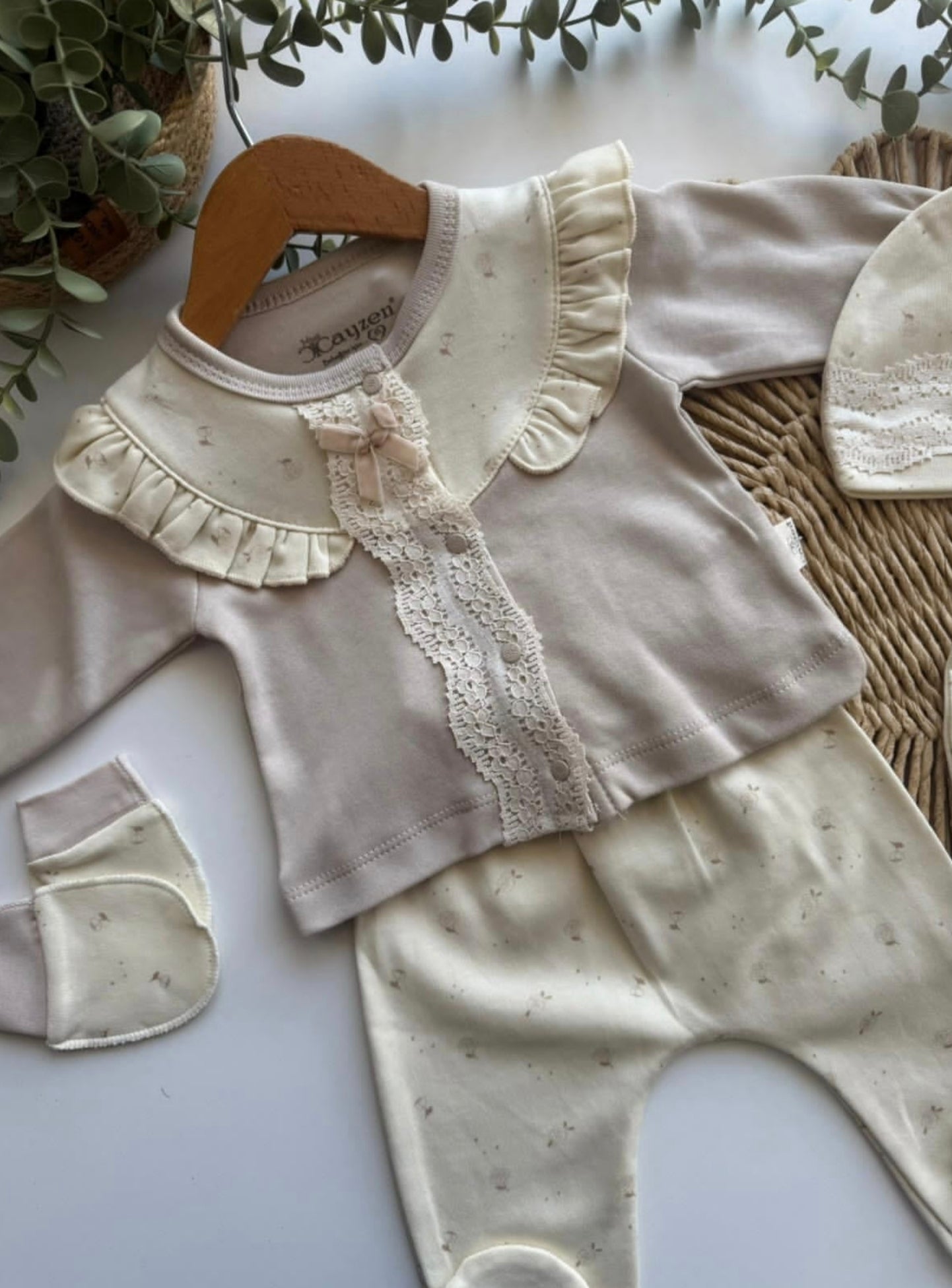 Crispy Flowery Hospital Set (5pcs)